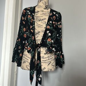 American Eagle Open Front Long Sleeve Flowy Floral Blouse L